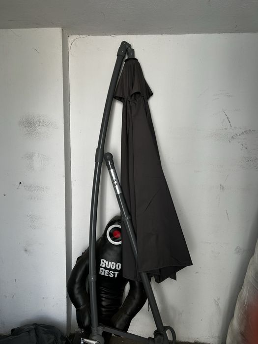 Vand umbrela pt terasa , noua!