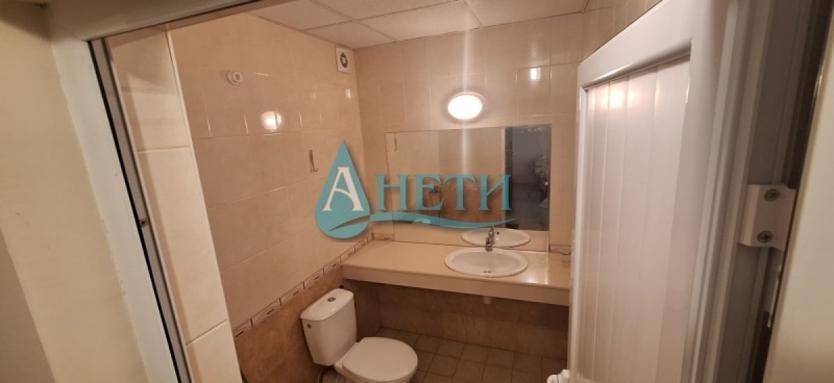 Двустаен апартамент 75м2 в Приморско обзаведен, на 100м от аквапарка