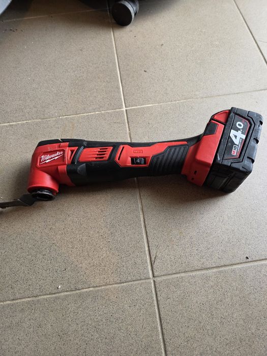 Multicutter Multifuncțională milwaukee M18 BMT