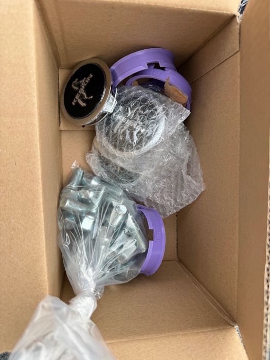 Jante Keskin cu cauciucuri Brigestone 205/65/R16C