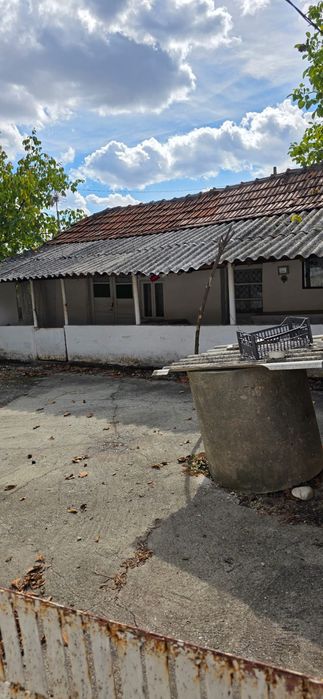 Casa de vanzare.