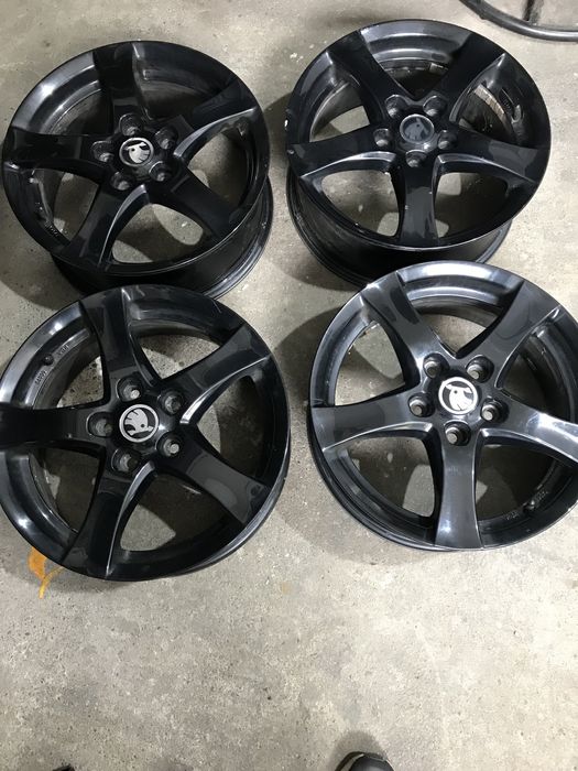 Set jante negre R 16 pt Skoda / Vw / Seat 5 x 112