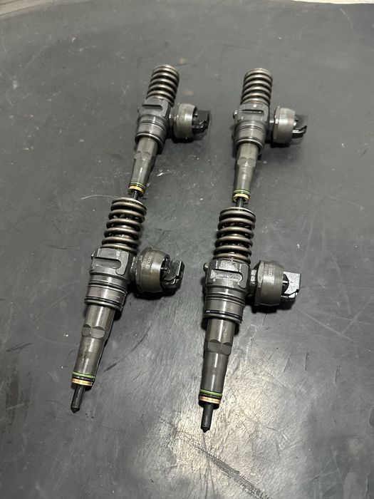 Injector injectoare Audi A3 8P 1.9 TDI BXE BLS BKC 105Cp | 038130073AG