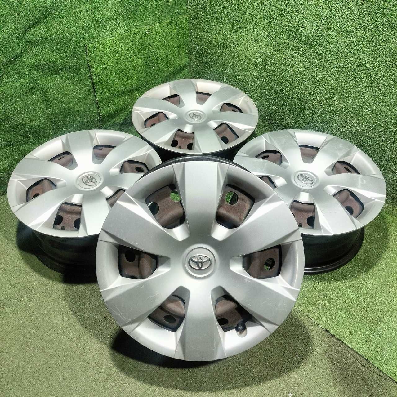 Продам Оригинальный железный диск с колпаком R16 от Camry 30 / 40