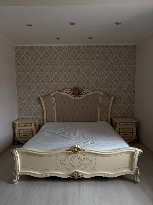 Продам гарнитур в хорошем состоянии