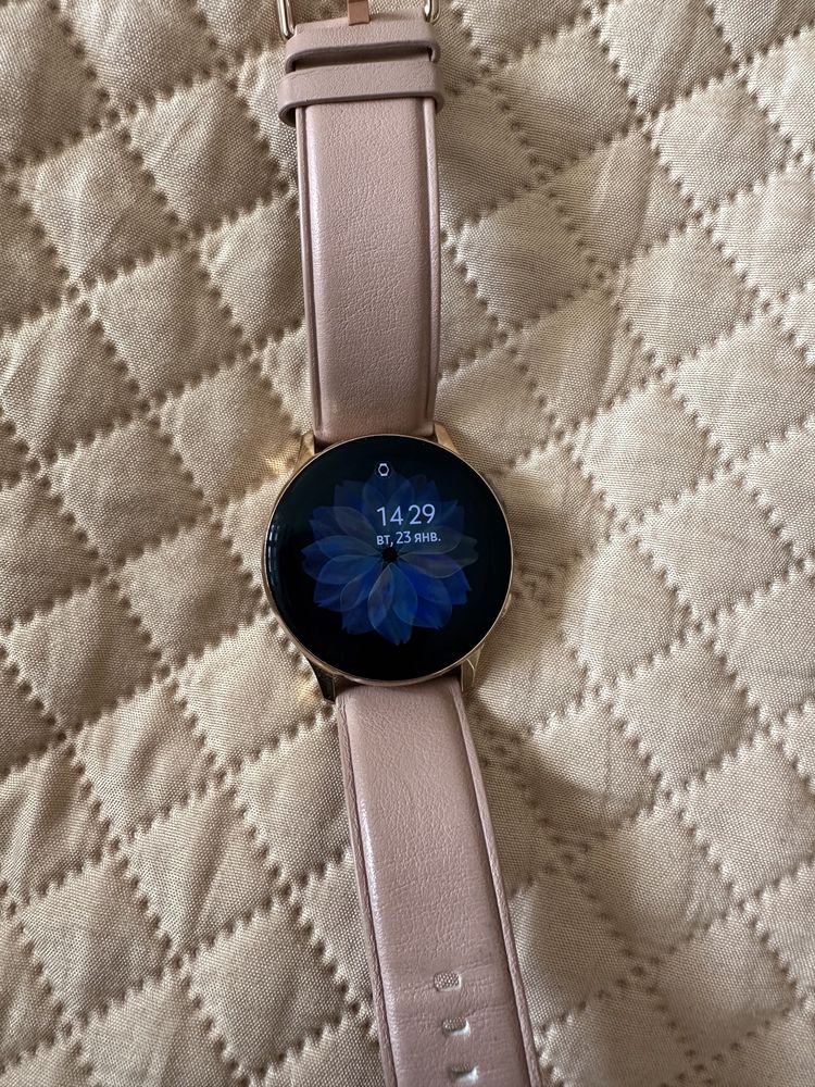 Продам смарт часы Samsung Galaxy Watch Active 2.