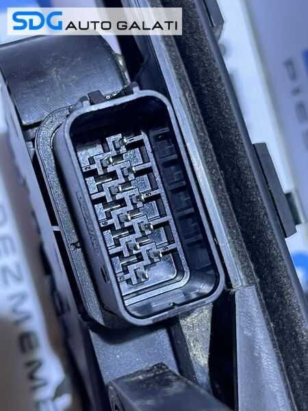 Broasca Incuietoare Usa Portiera Dreapta Spate Keyless Entry Ford Kuga 1 2008 - 2012 Cod 8V4A-S26412-GA [D0577]