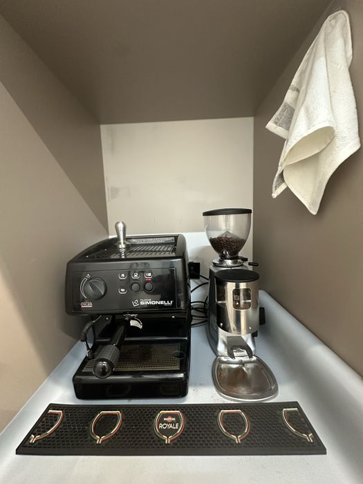 кофемашина Nuova Simonelli Oscar + кофемолка