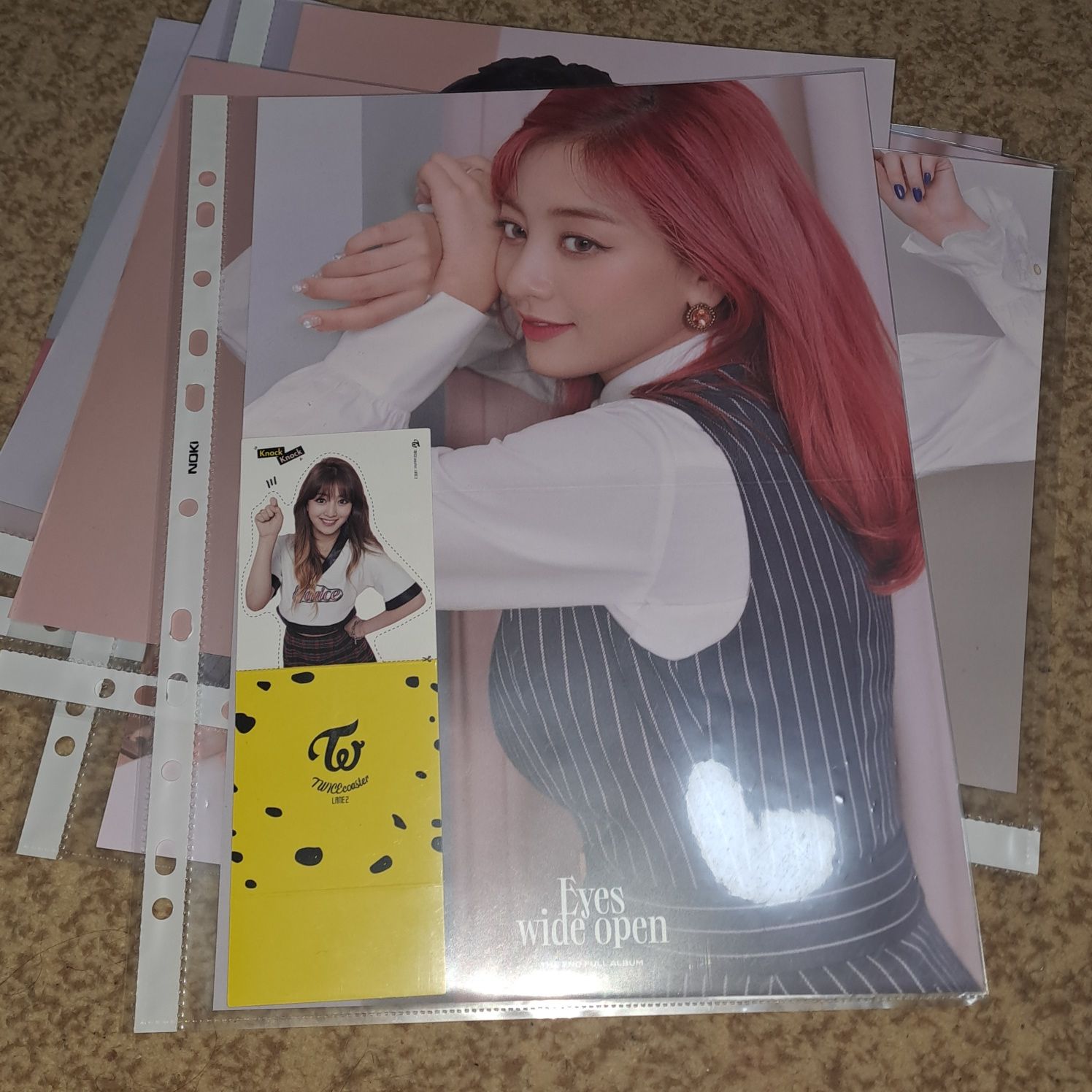 Twice Poster ewo chae tzuyu jihyo mina dahyun