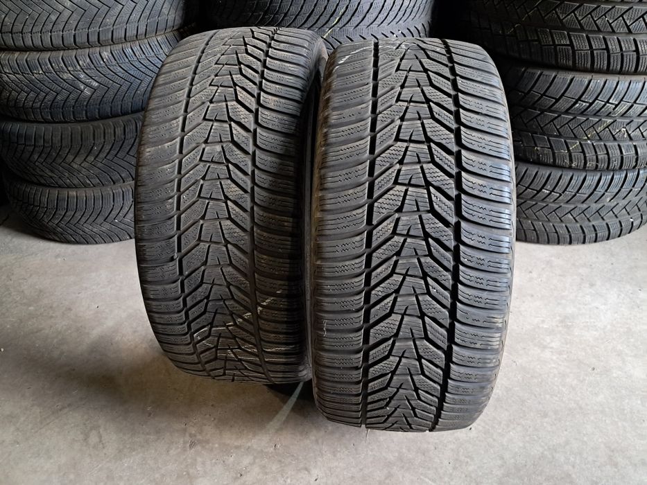 Anvelope second iarna 235 35 R20 Hankook 6mm 2022