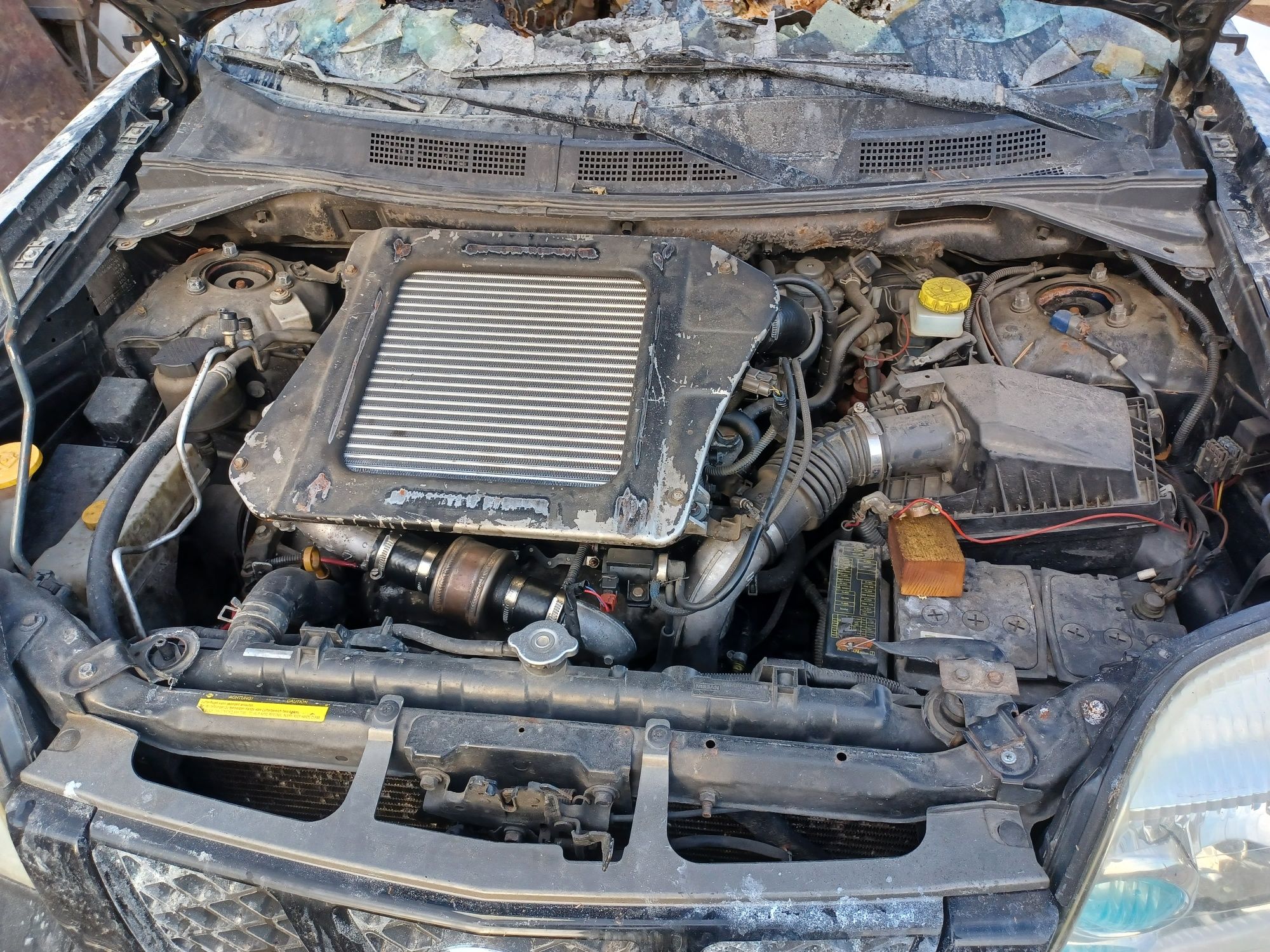 Vând sau dezmembrez nissan x trail