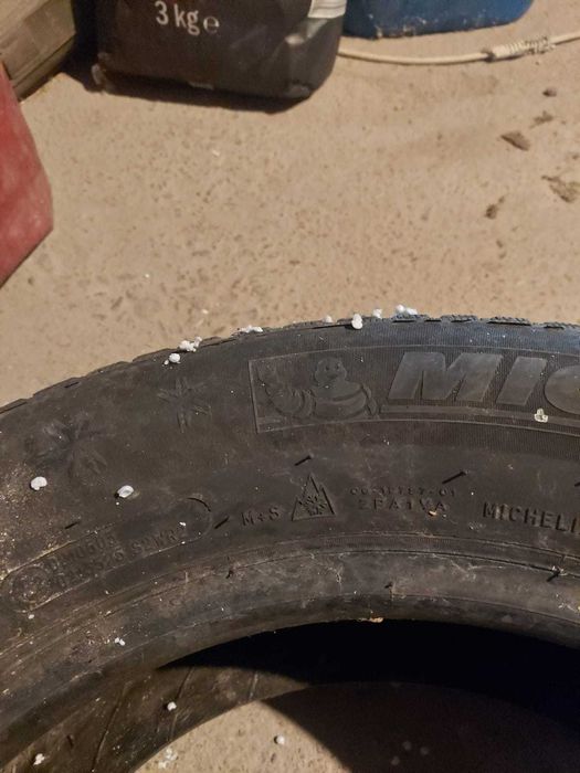 Cauciucuri Michelin iarnă, 205 65 R 15
