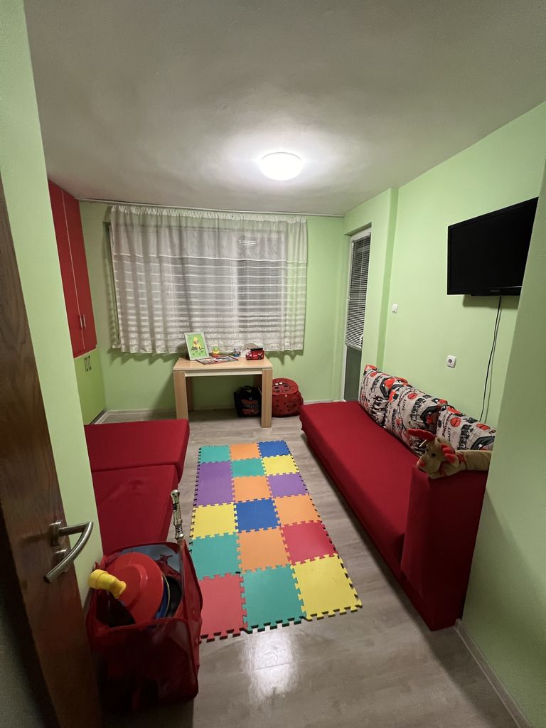 Продава се Четиристаен апартамент в Силистра, Център - 110 кв.м за 1137 €/кв.м - Снимка #1