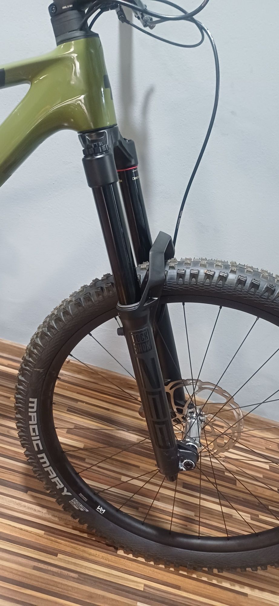 Cube full  177 carbon