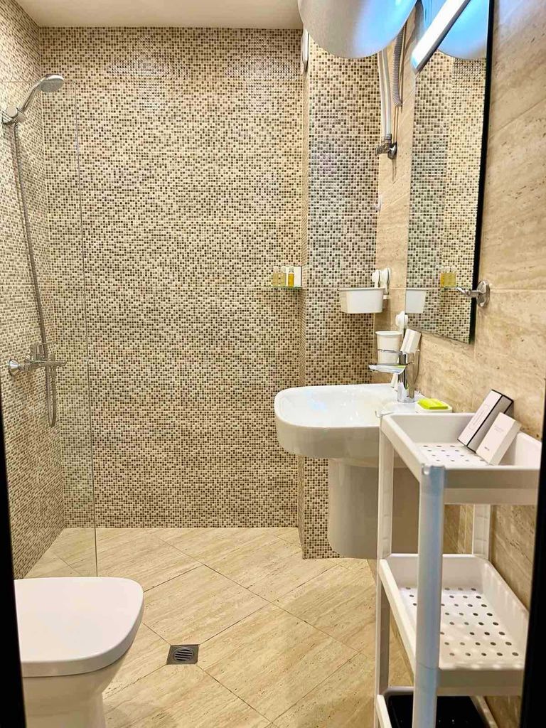 Дава се под наем Двустаен апартамент в Пловдив, Кършияка - 58 кв.м за 408 € - Снимка #9