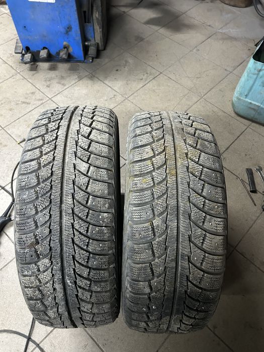 Продам 2 зимних балона на R16.