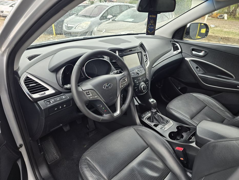 Hyundai Sânta fe 2.2 D fab 10/2014 4×4 7 loc