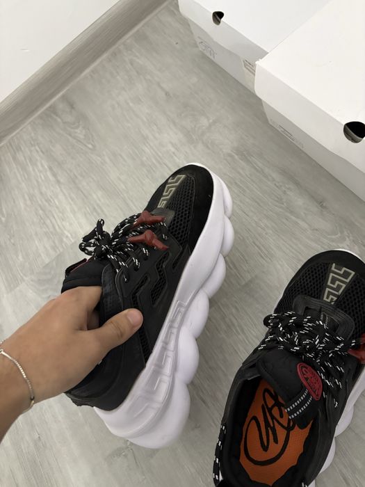 versace chain reaction