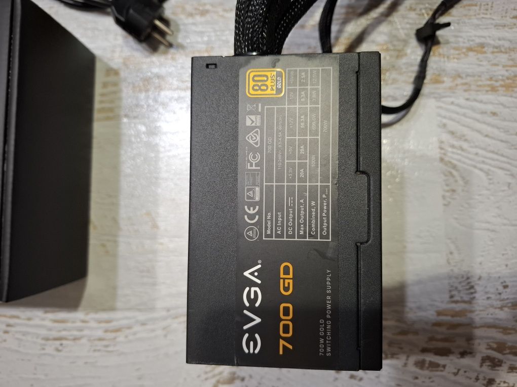 Захранване  EVGA 700 GD