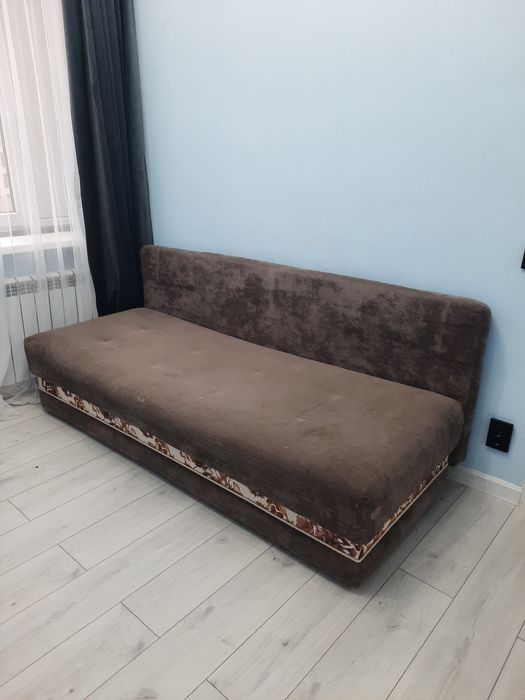 Отдам даром диван