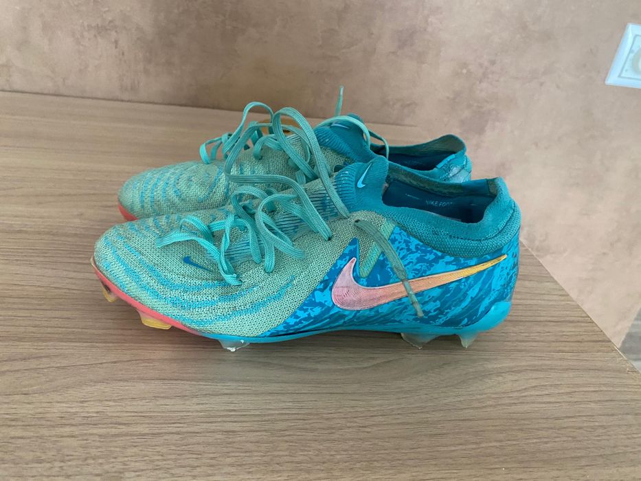 бутсы 38го размера в хорошем состоянии бирка имеется