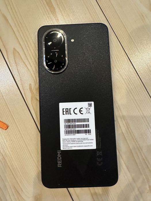 Продам почти новый телефон Redmi A5