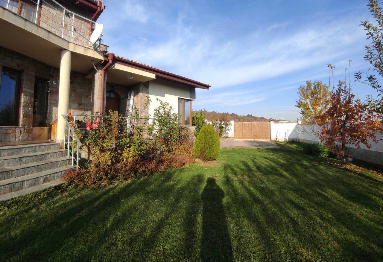 Продава се Къща в Стара Загора, Студентско градче - 300 кв.м за 412 €/кв.м - Снимка #11