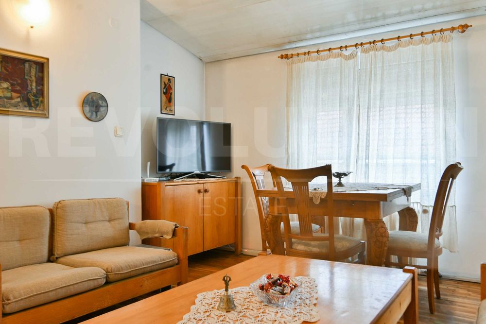 Продава се Тристаен апартамент в София, Център - 70 кв.м за 5715 €/кв.м - Снимка #4