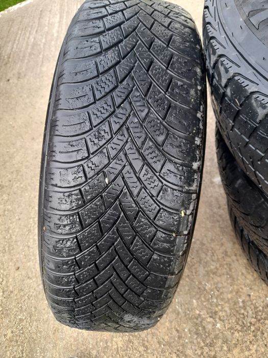 Roti R16 având cauciucuri de iarna