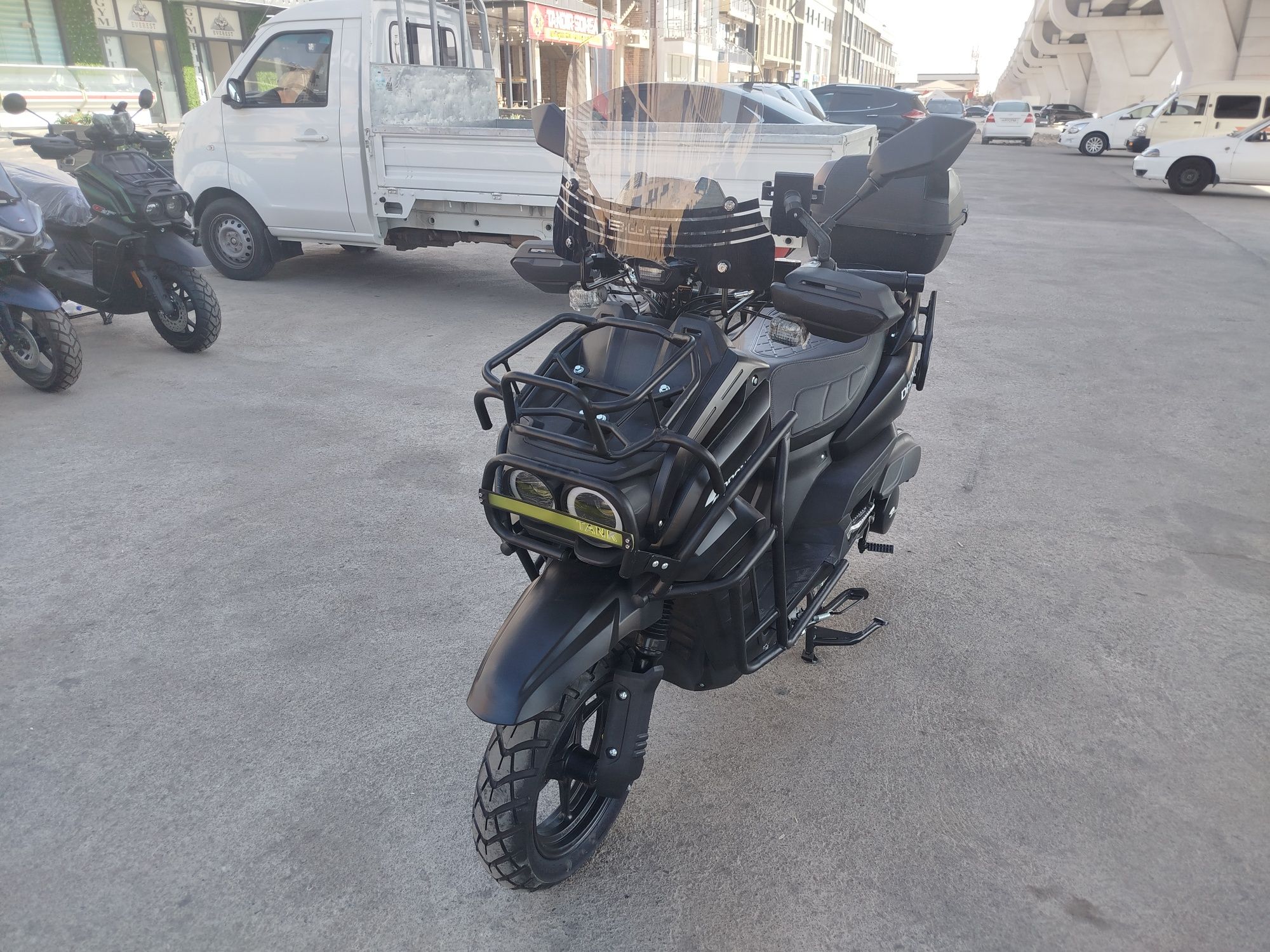 Skutr madel tank drongo 2025