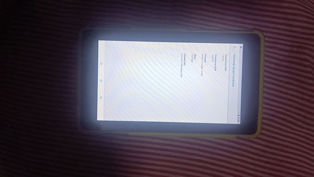 Tableta Lenovo TB-7104F