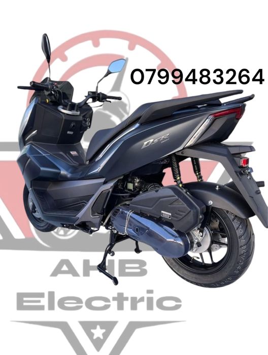 Scuter benzina 125Cc varinata nou