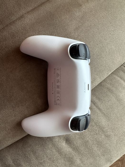 Playstation 5 slim 1TB disc edition + (PS+ Premium)