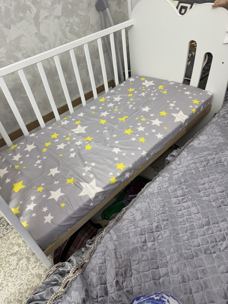 Продам детскую кроватку