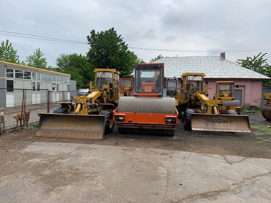 Inchirieri utilaje, cilindru compactor, excavator buldoexcavator picon