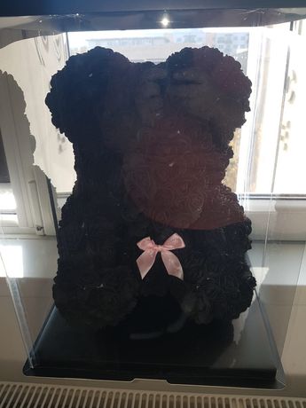 Figurina ursulet din trandafiri de spuma negru 40 cm 170lei