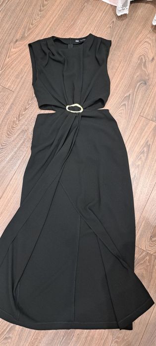 Официална рокля на Zara