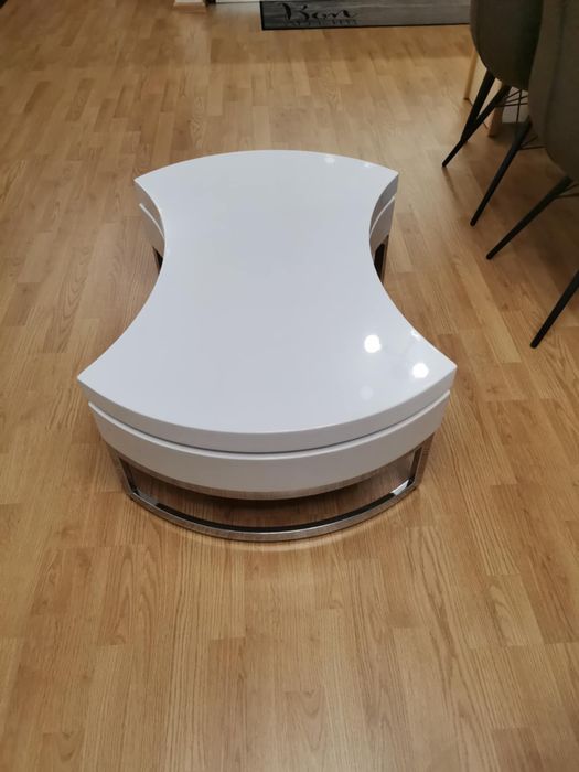 холна маса с модерен дизайн