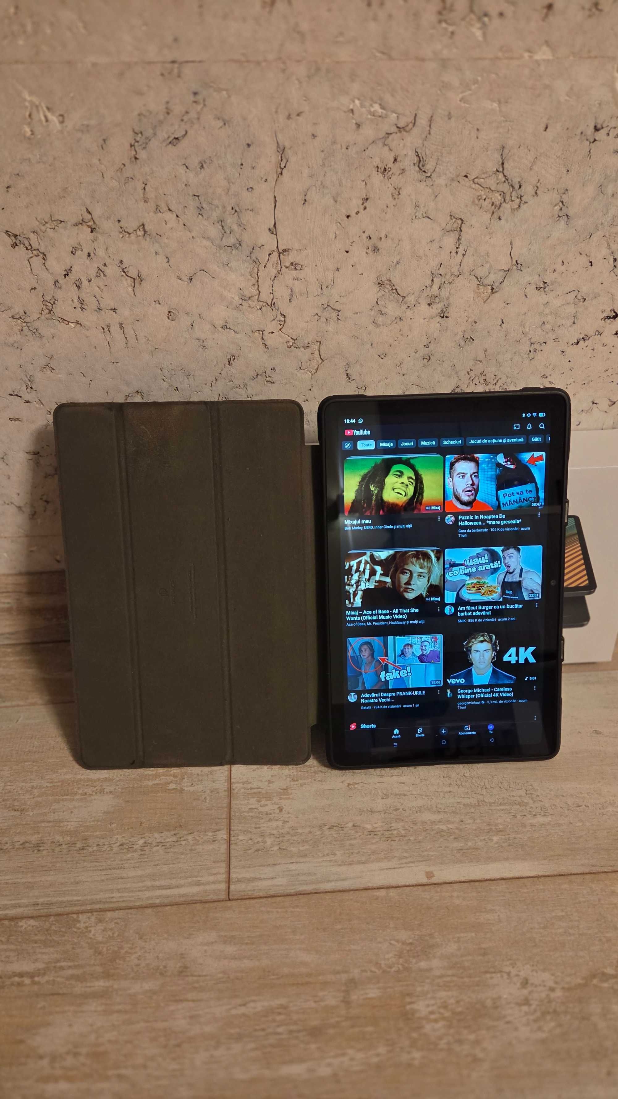 Tableta Realme Pad, 10.4" 6GB, 128GB, cu SIM-4G  + husa
