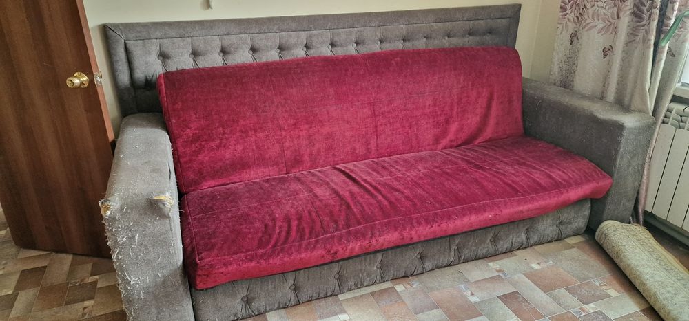 Отдам бесплатно диван