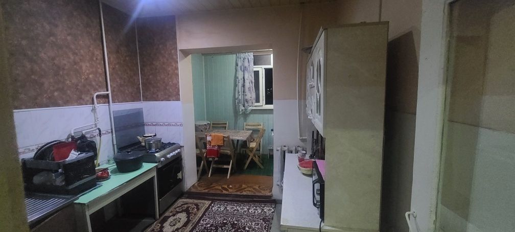 5 xonali uy sotiladi 3 etaj remonti yaxshi.