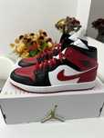 Adidasi Nike Air Jordan 1 Mid Originali
