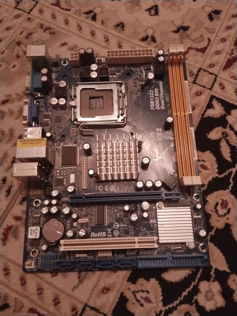 Материнская плата ASRock G31M-VS2 775 socket,не работает VGA,USB порты