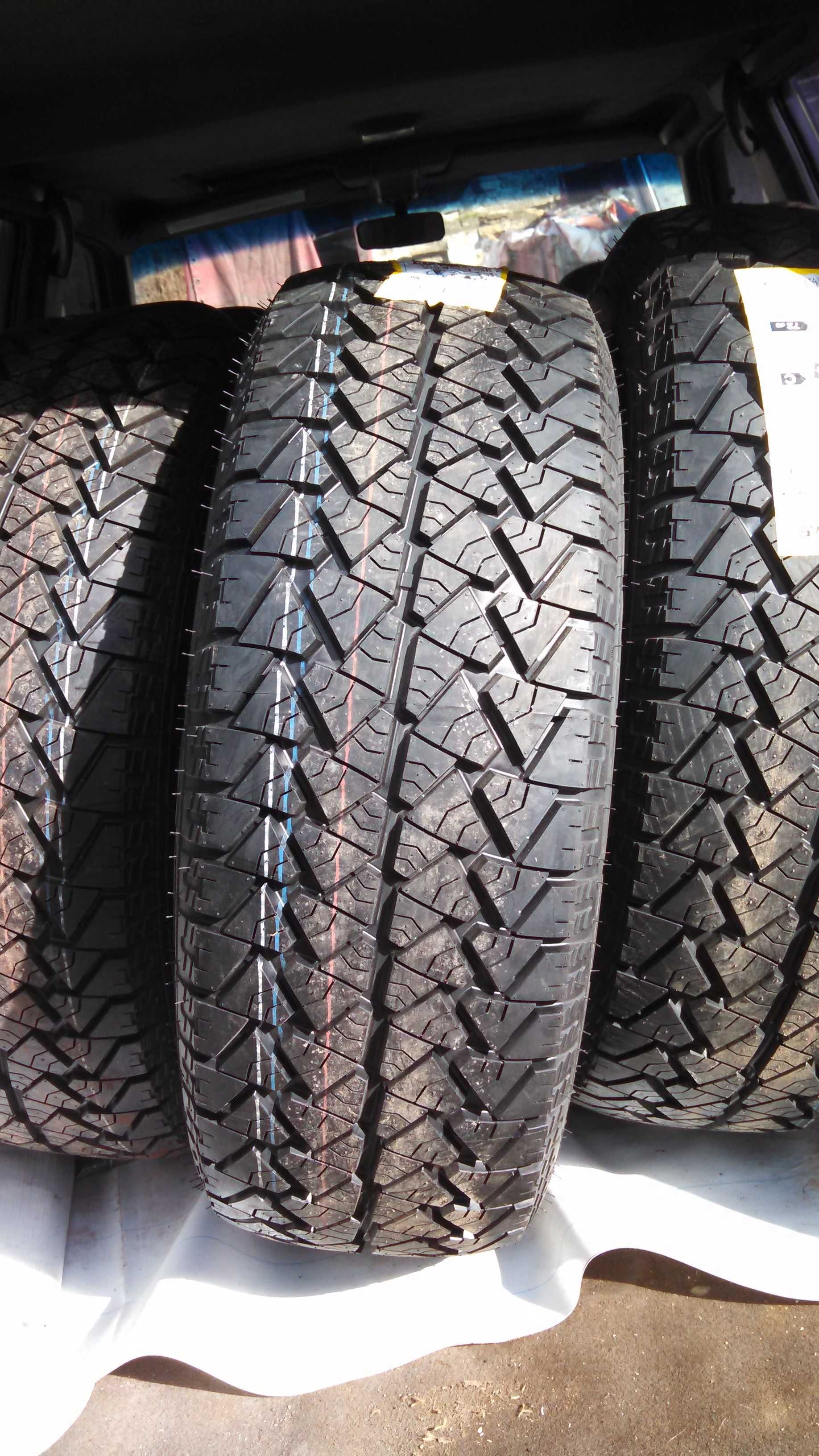 Vand anvelope noi all season, all terrain  235/65 R17 Austone M+S