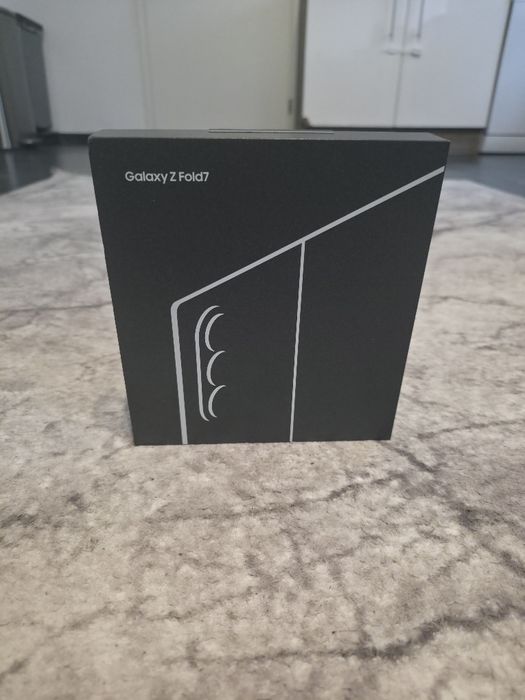 Samsung Z fold 7 Silver 512gb schimb cu iPhone 17 pro max.