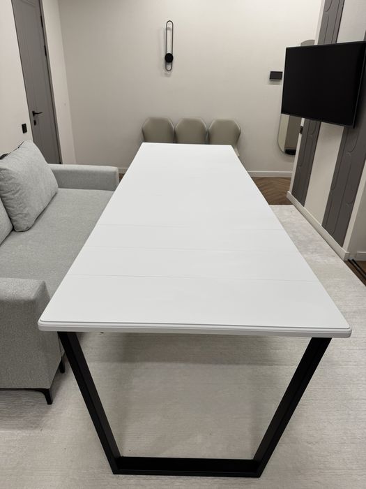 Продам новый стол трансформер