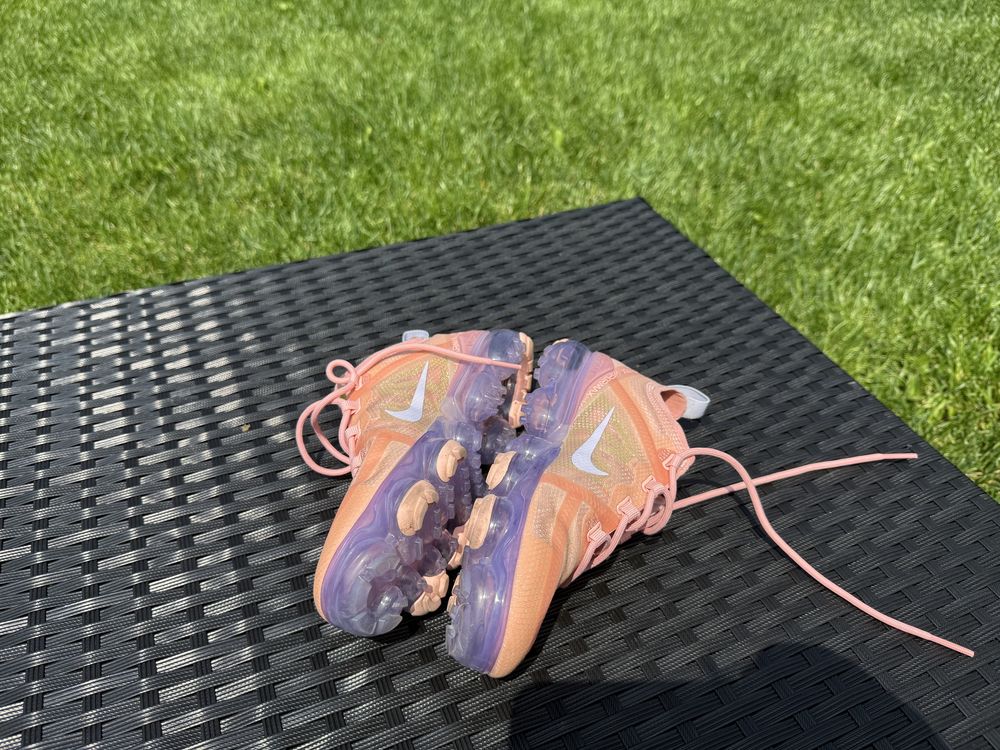 Nike vapormax + / 36.5