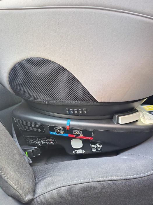 Scaun auto cu rotație 360