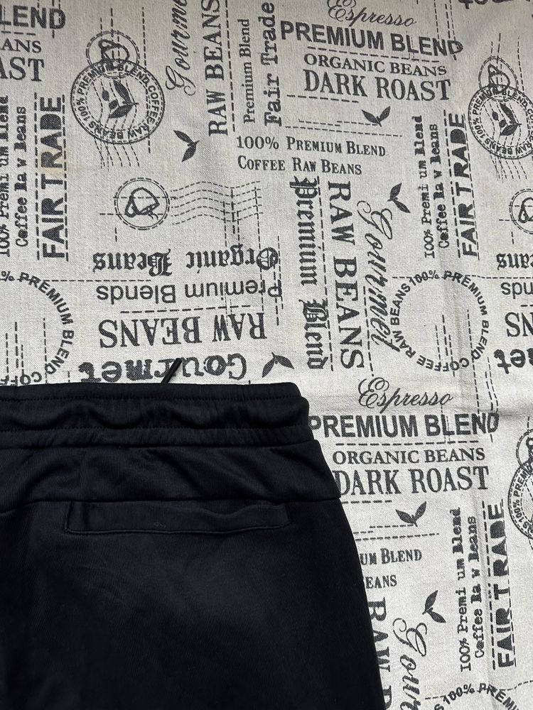Hugo Boss pants original долнище.M