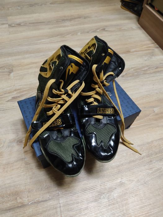 Продам несколько обуви разных размеров от 32 до 38 отличного качества